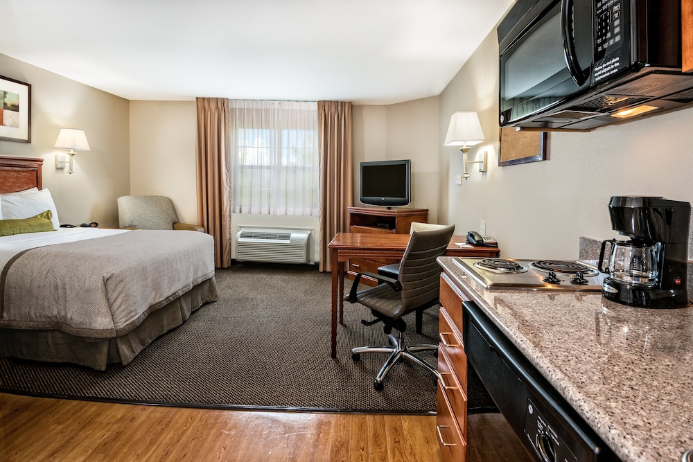 Studio Suite, 1 Queen Bed, Non Smoking - Photo 4