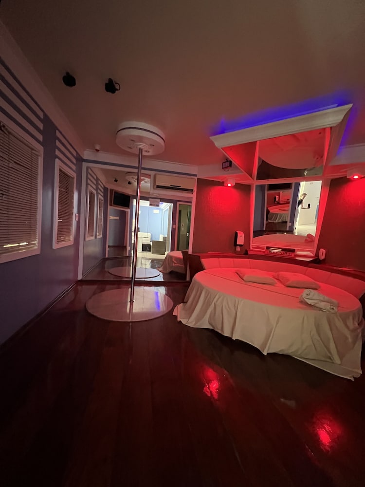 Standard Room photo 3