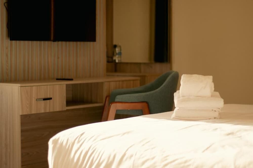 Standard Double or Twin Room - Photo 3