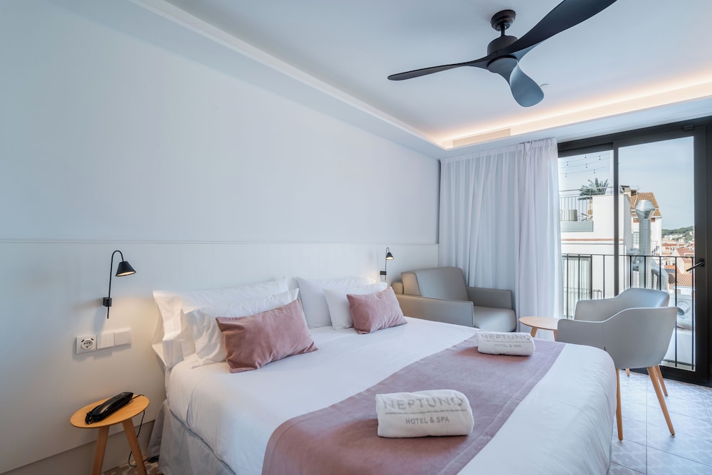 Habitación Superior (2 Adultos y 1 Niño)