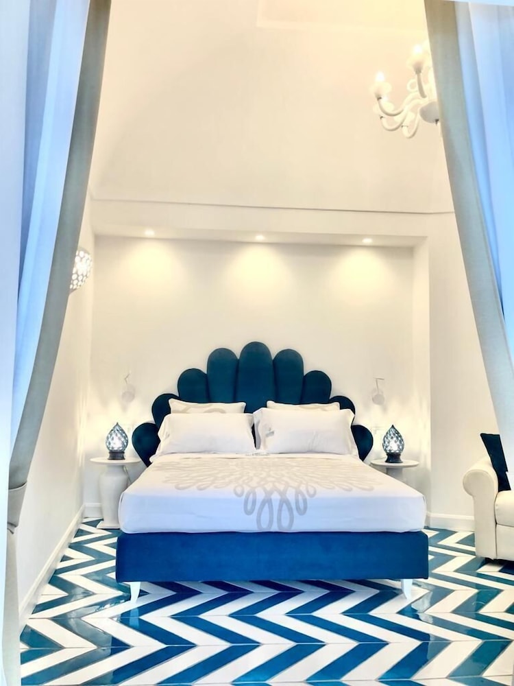 Exclusive Suite photo 1