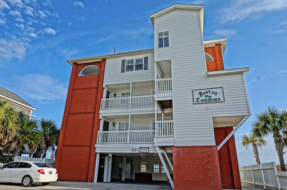 Condo, 5 Bedrooms photo 2