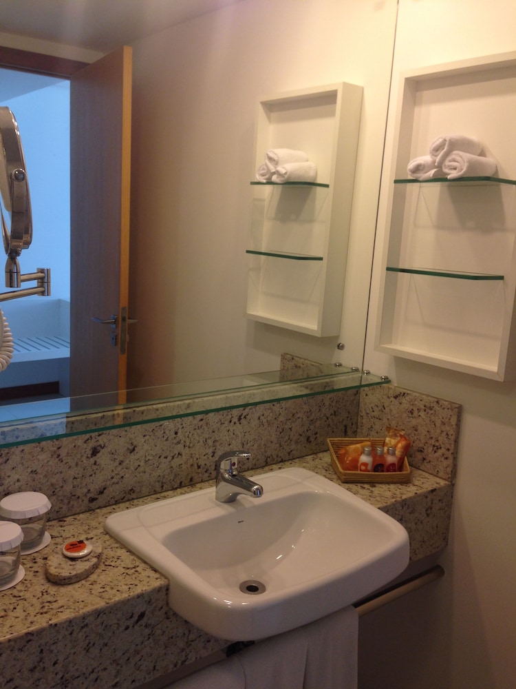 Standard Room, 2 Twin Beds, Non Smoking - Photo 7