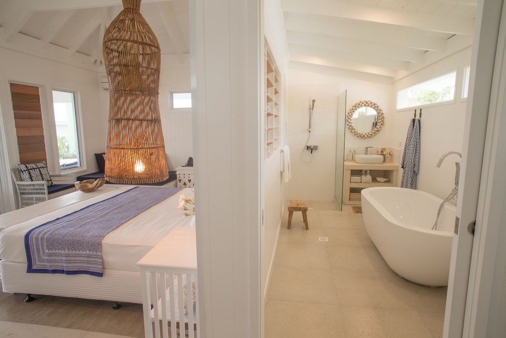 2 Bedroom Plunge Pool Villa photo 2