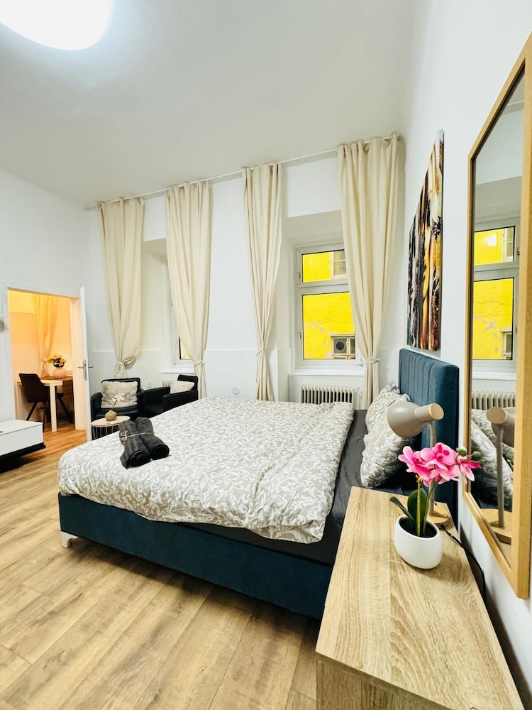 Basic Room