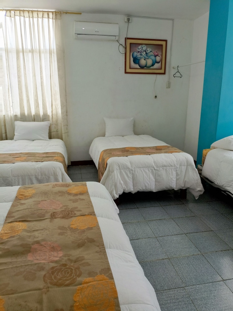 Family Quadruple Room photo 3