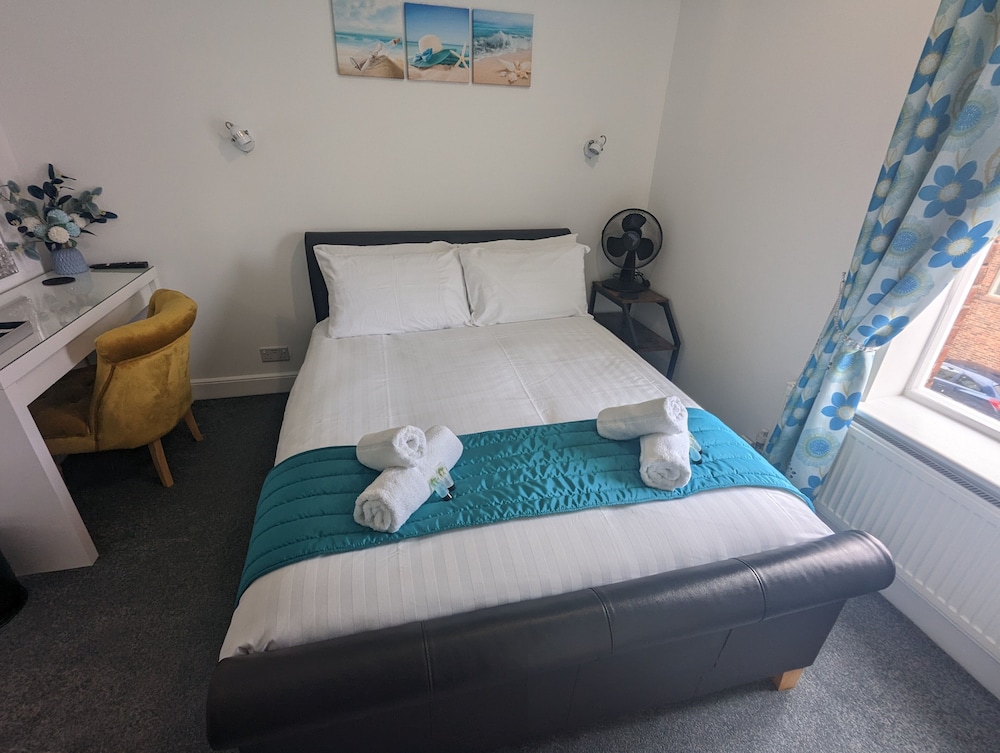 Double Room - Photo 2