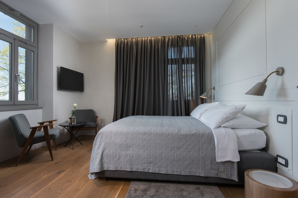Standard Double Room, 1 Queen Bed photo 3
