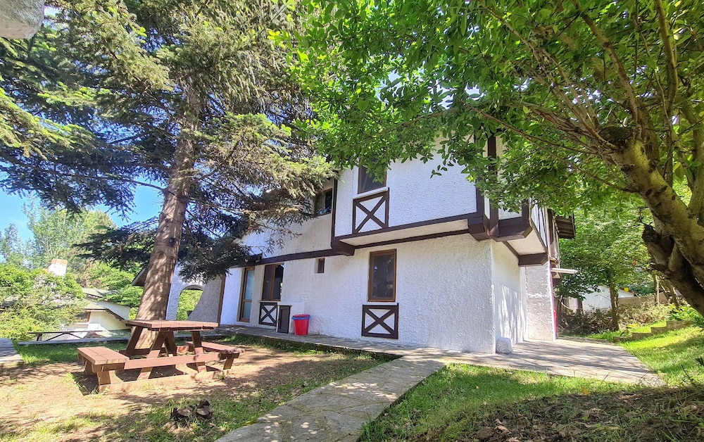Traditional Cottage - Photo 5