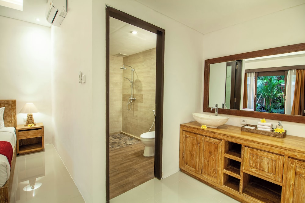 Deluxe Double Room, Pool View