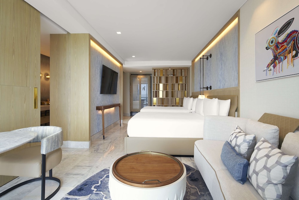 Suite, 1 King Bed (riviera)