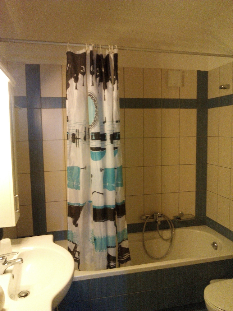 Apartment, 2 Bedrooms, Sea View photo 3