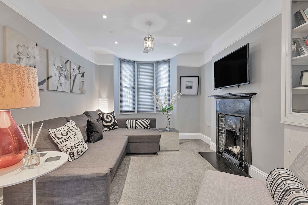City House, 5 Bedrooms