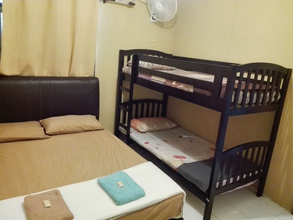 Superior Room (With Private Bathroom) photo 2