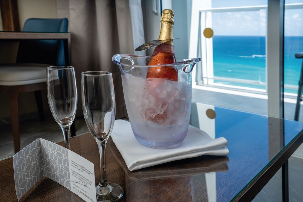 Junior Suite, Oceanfront (Elite Club | C)