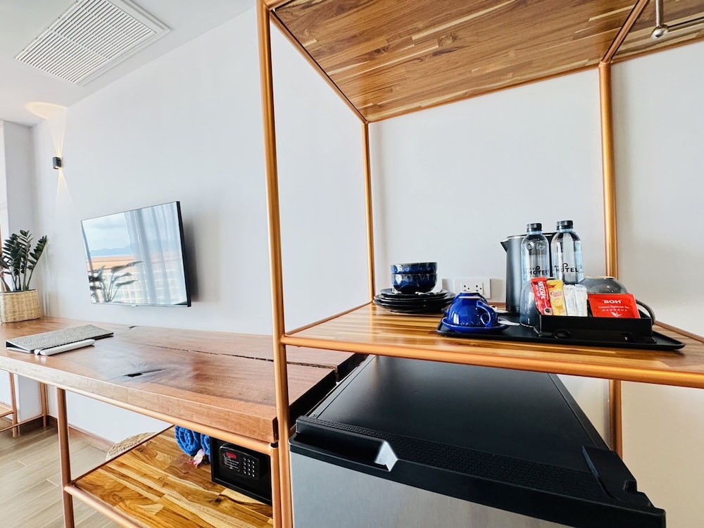 Premium Deluxe Double Room - Photo 9
