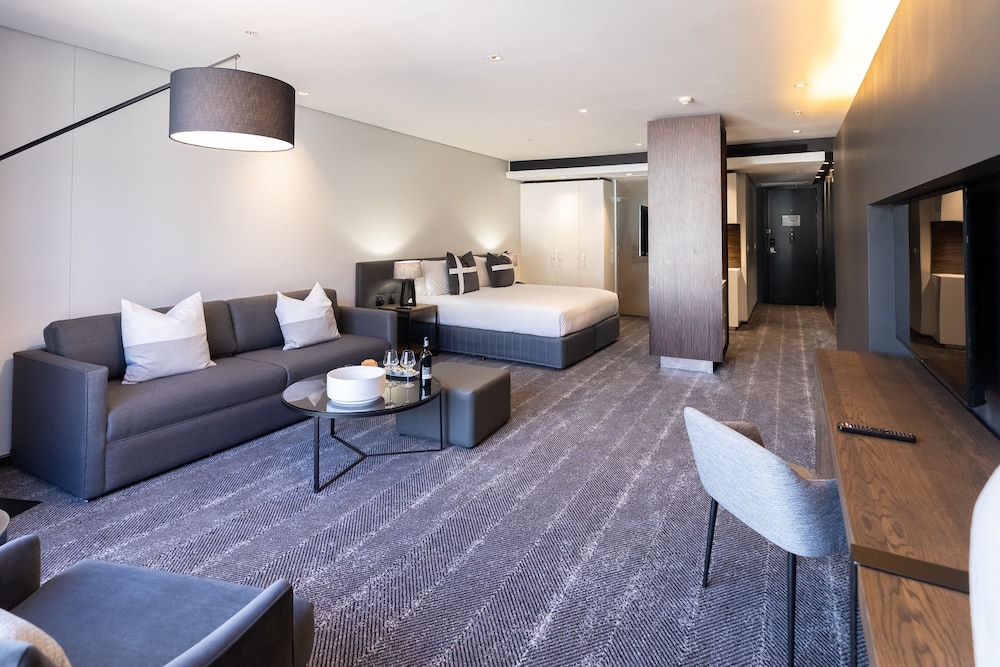 Executive Studio Suite, Mountain View - Photo 6