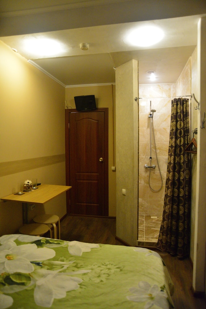 Standard Twin Room, Private Bathroom