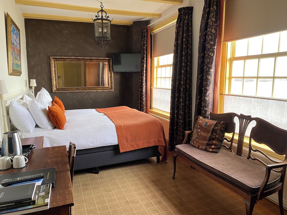 Romantic Double Towerroom, Lake View, first floor (Room 2, main building)