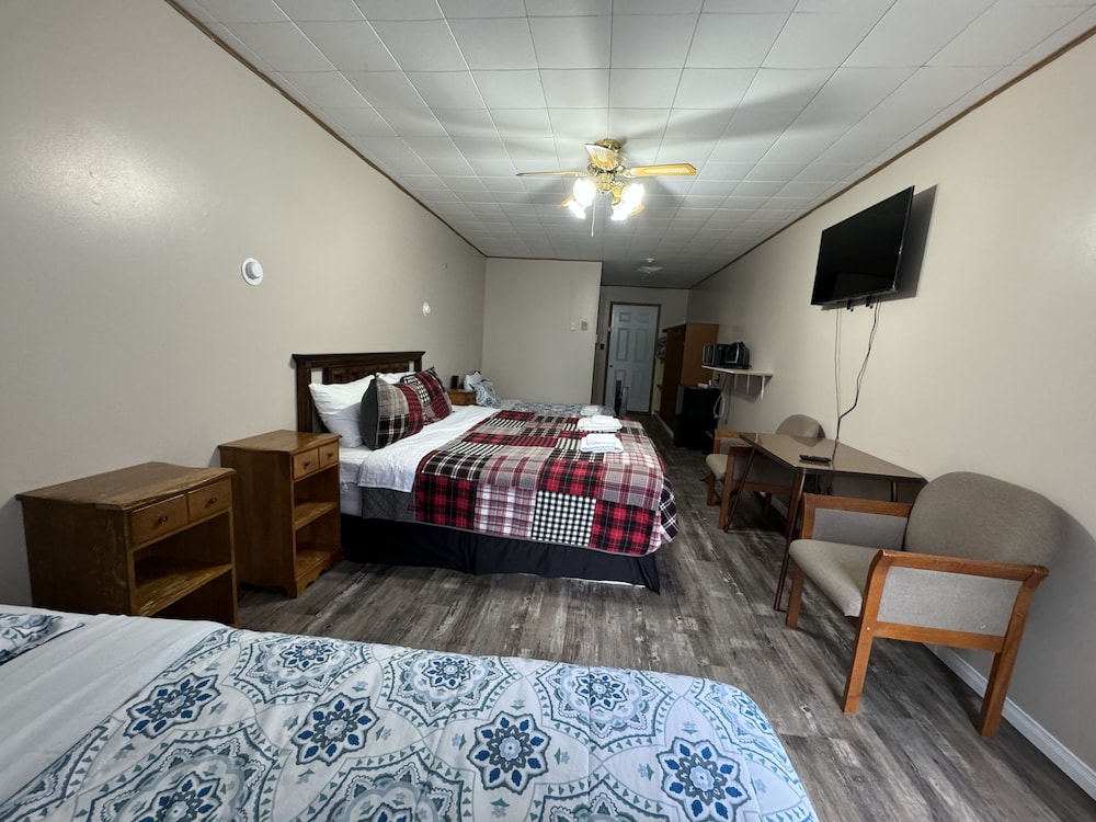 Lakefront Resort, Hot Tub, Sauna #8 photo 2