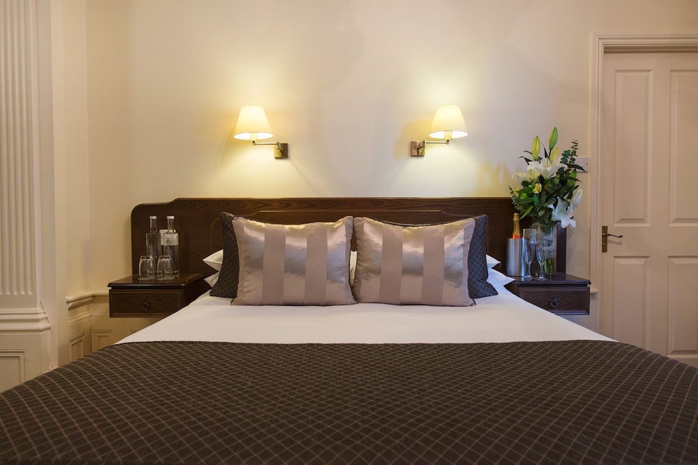 Deluxe Double Room Single Use