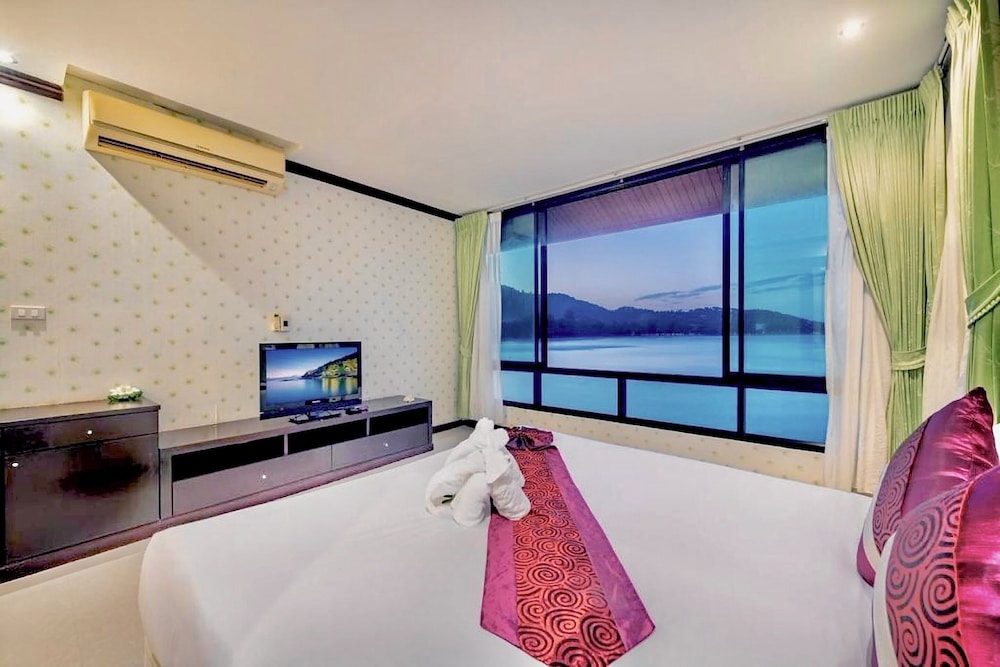 Superior Suite, Balcony, Sea View - Photo 4