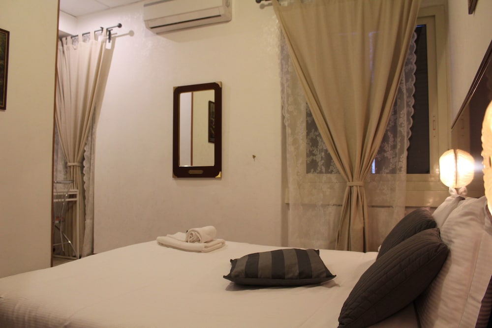 Classic Double or Twin Room, 1 Bedroom photo 3