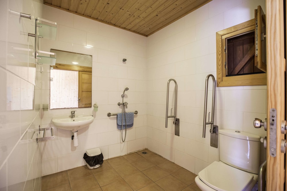 Superior Bungalow photo 2