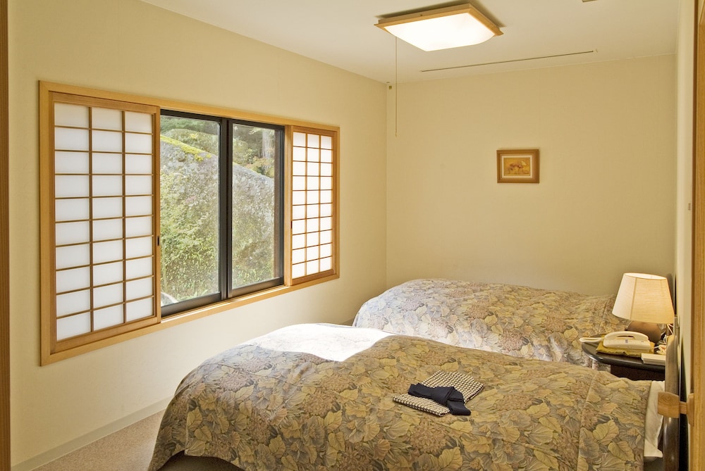 Japanese Western Style Twin Room photo 1