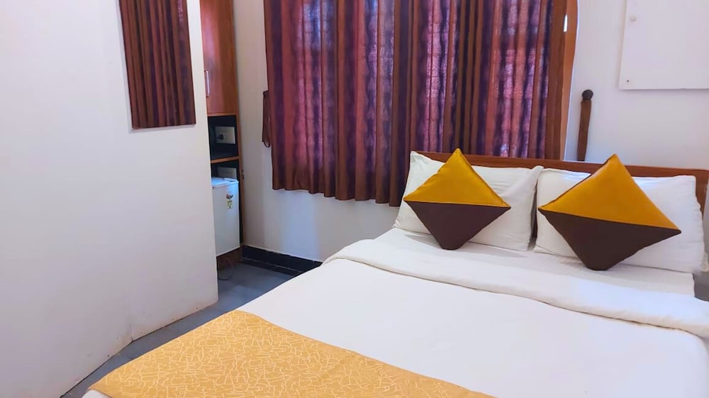 Deluxe Room - Photo 6