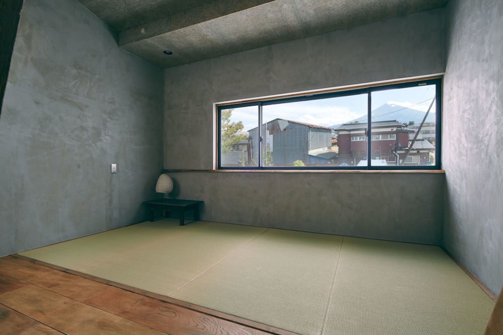 Japanese Room L02, Mountain View photo 2