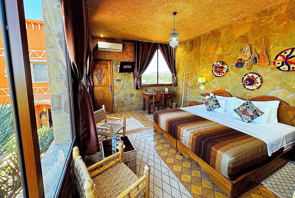 Superior Double Room, 1 Queen Bed, Balcony, Garden View photo 2