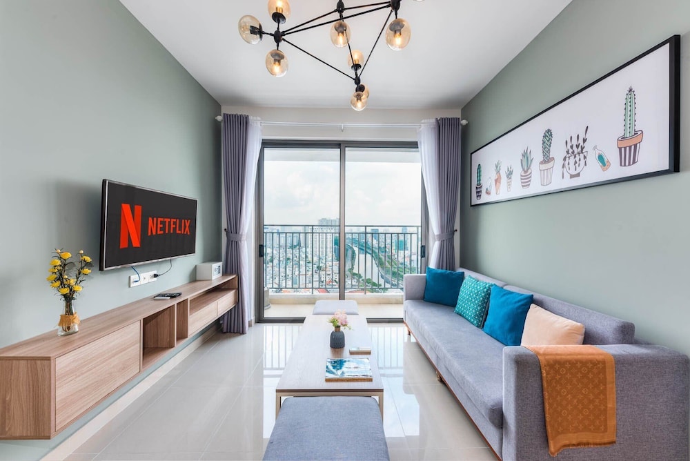 Family Apartment, 3 Bedrooms, Balcony, River View