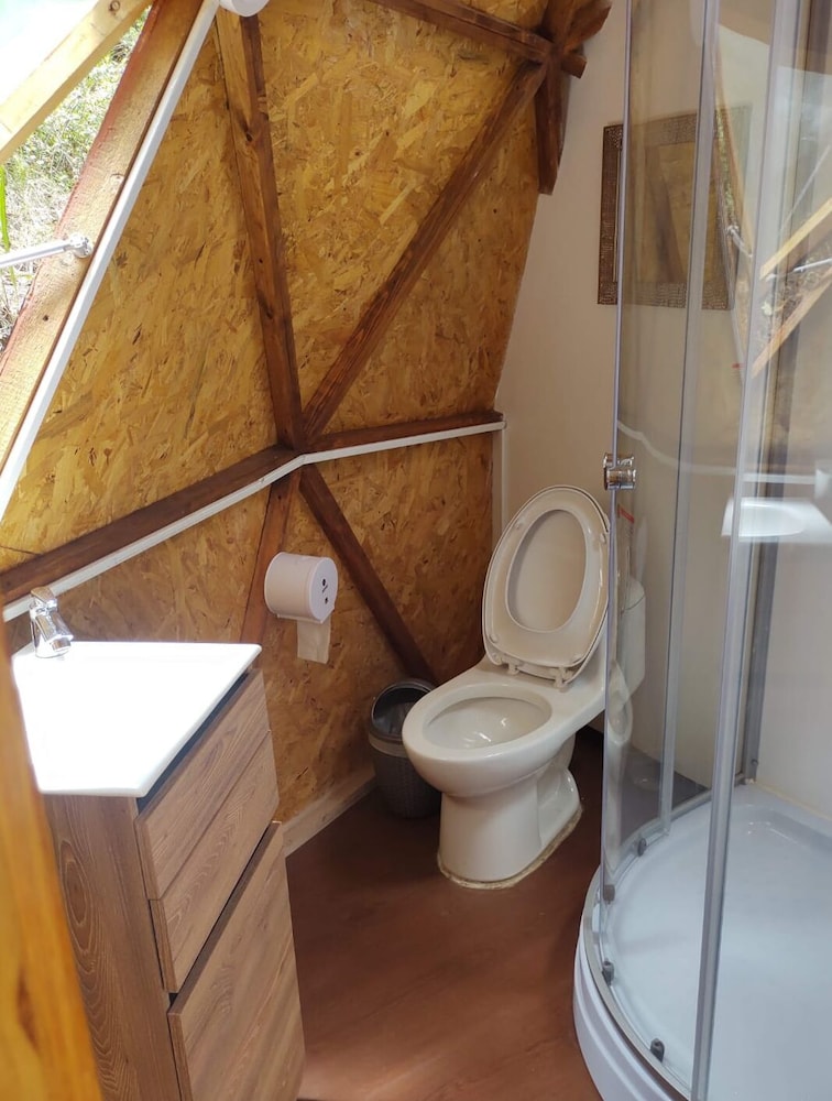 Honeymoon Bungalow, 1 Double Bed photo 3