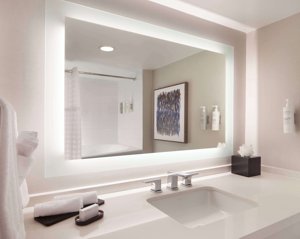 Suite, 2 Double Beds, Accessible (Hearing) - Photo 10