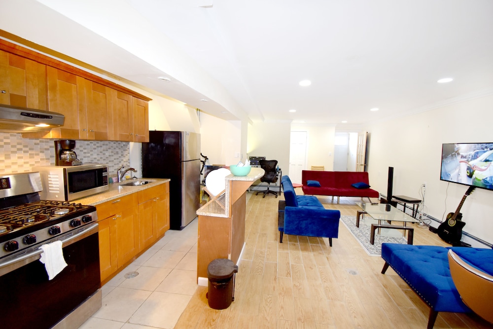 Apartment photo 1