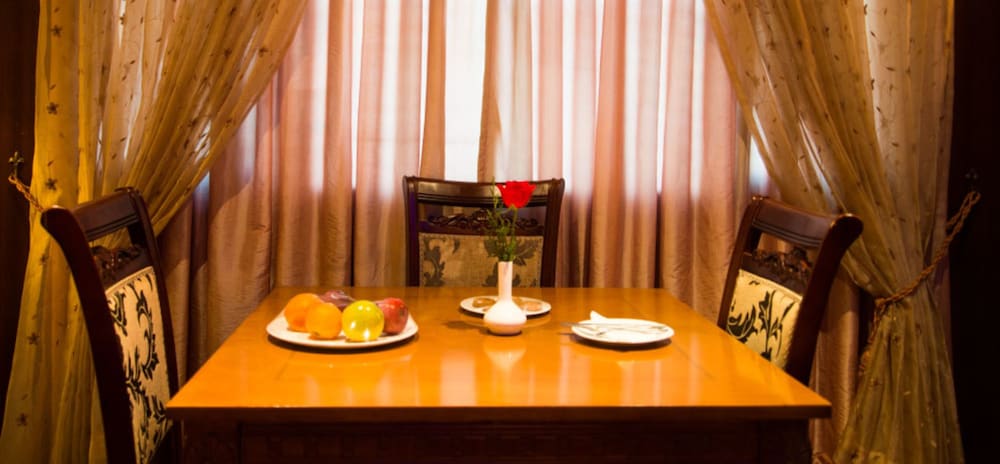 Suite - Photo 4