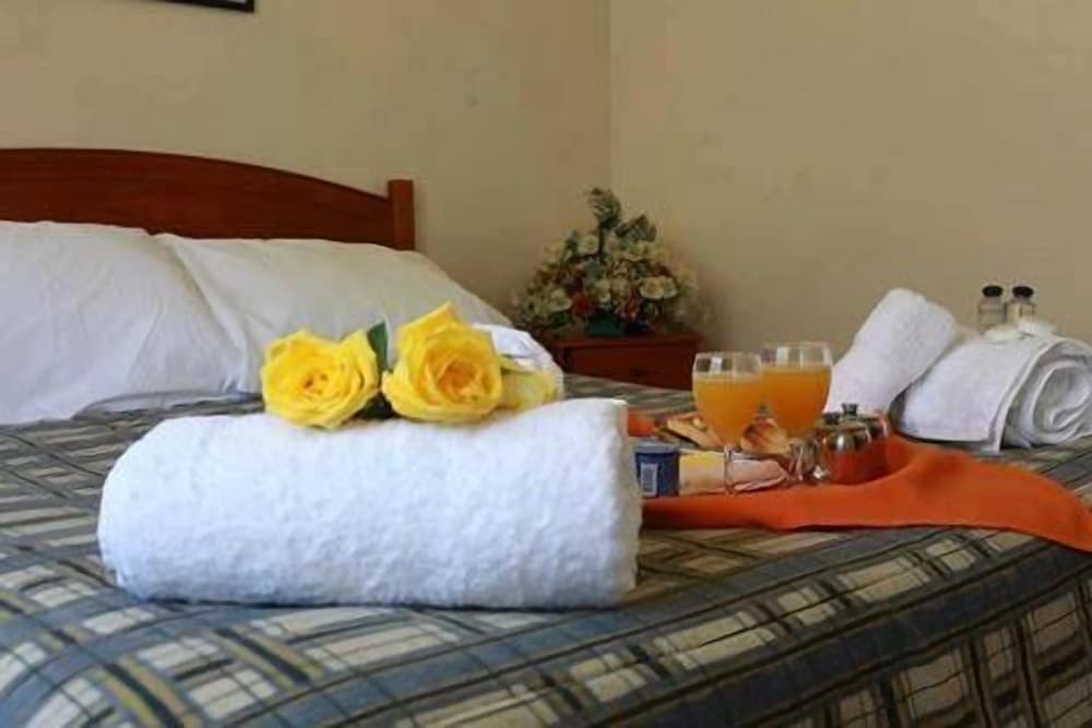 Standard Double Room, 1 Double Bed, Private Bathroom photo 3