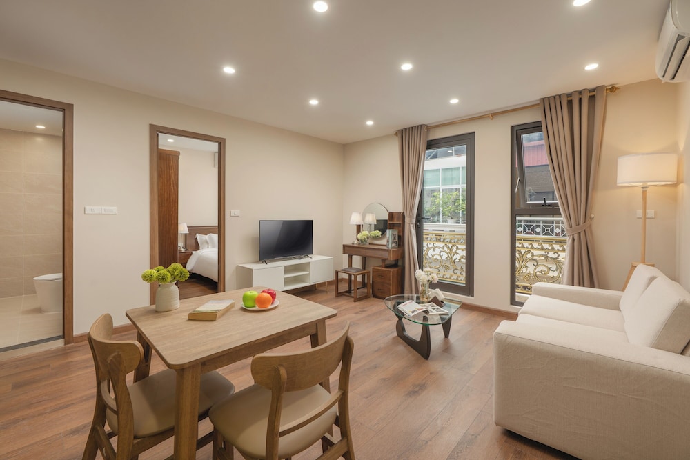 Junior Double Room, City View