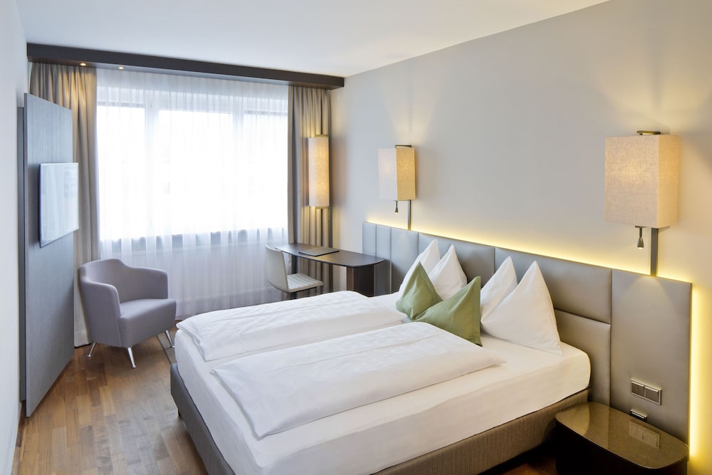 Business Room - Photo 1