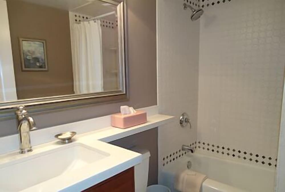 Deluxe Room, Multiple Beds