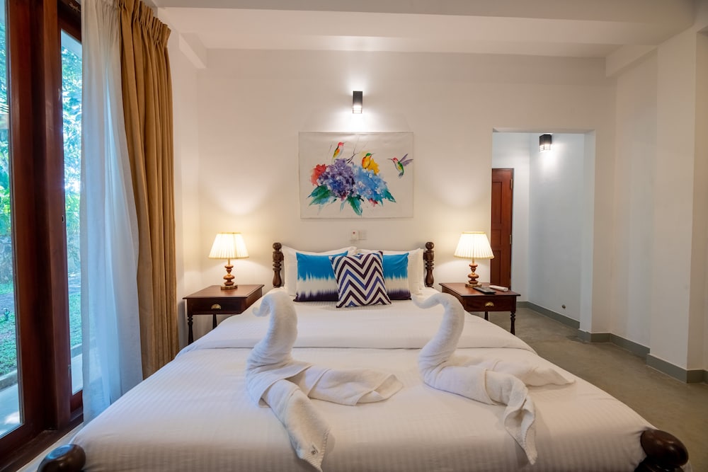 Deluxe Double Room, 1 Queen Bed, Garden View