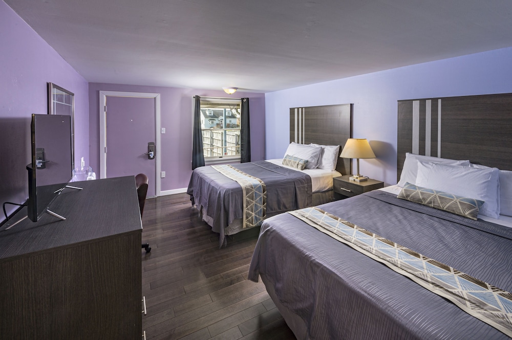 Standard Room, 2 Queen Beds - Photo 4