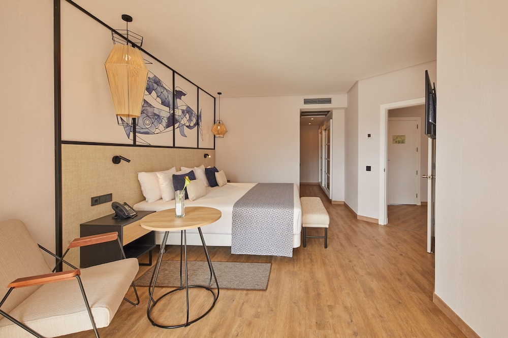 Suite, Terrace, Ocean View (Preferred Club) - Photo 11