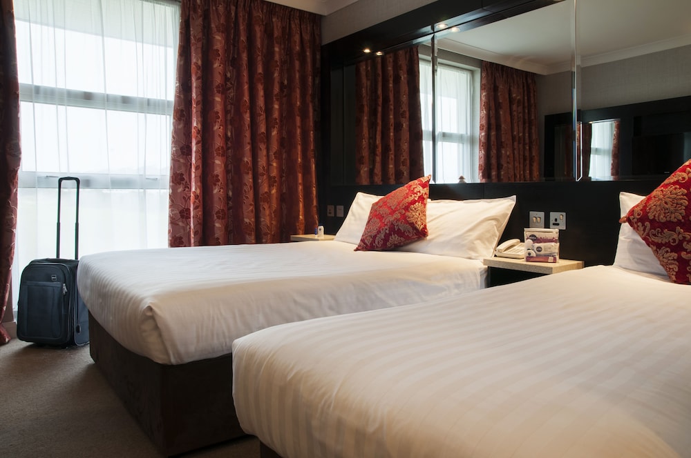 Triple Room – One Double and One Single Bed - Photo 4