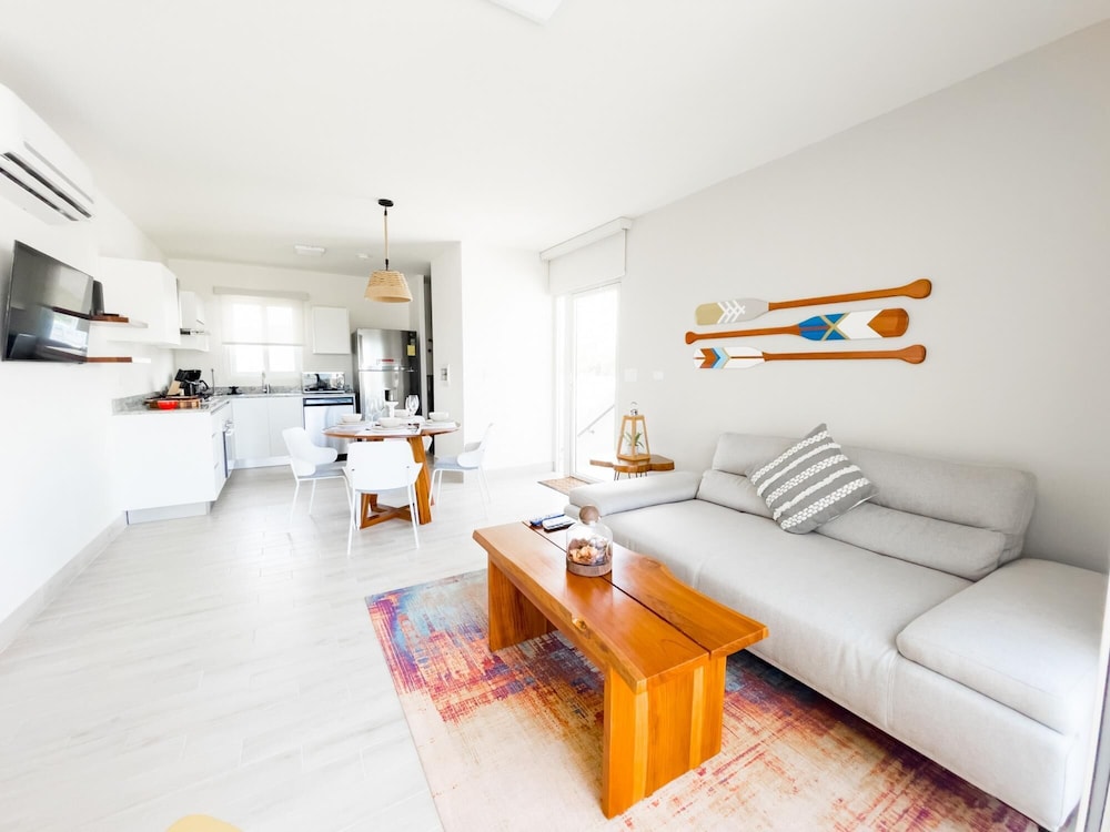 Apartment photo 1
