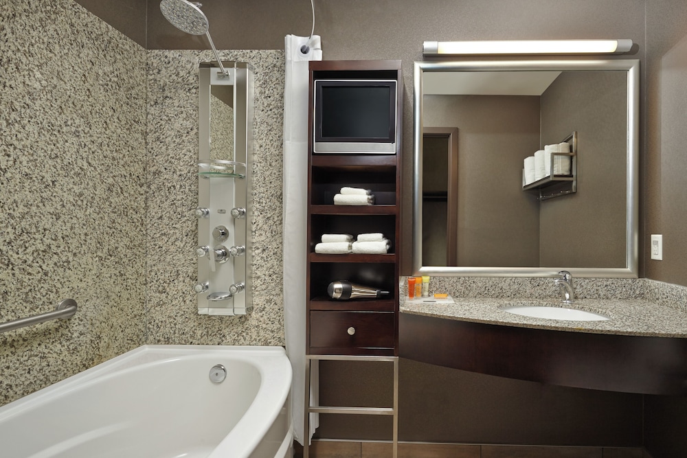 Platinum King Room photo 3