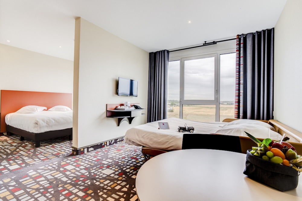 Family Room, 1 Double Bed with Sofa bed photo 3