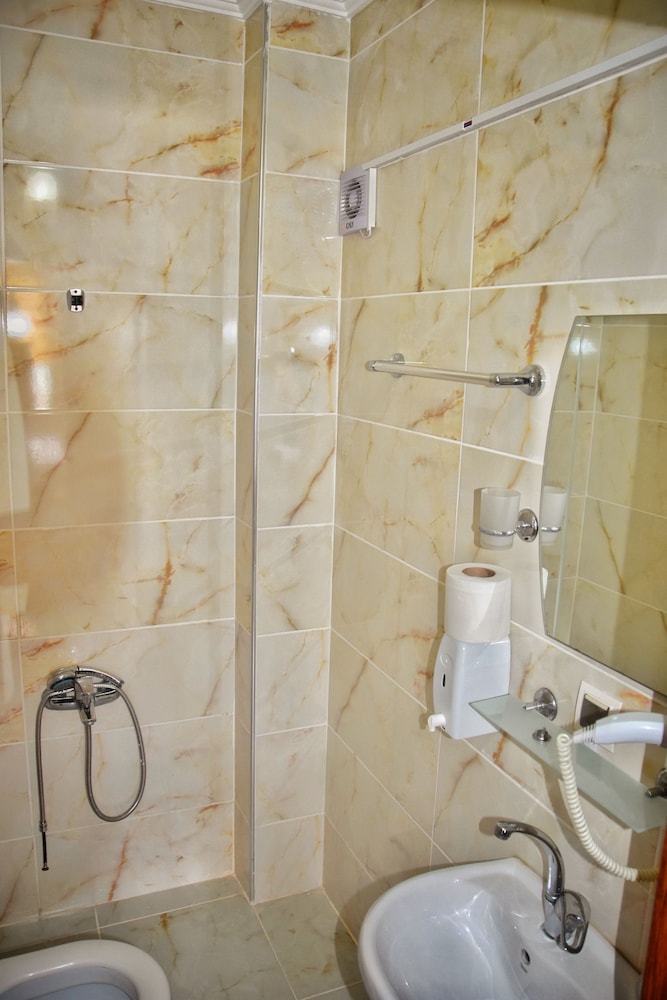 Triple Room, Lake View photo 2