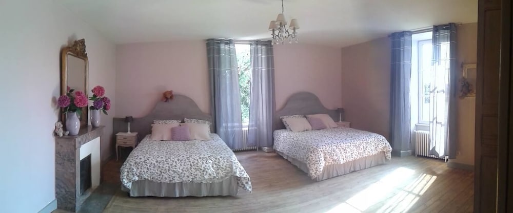 Grand Quadruple Room, Garden View photo 3